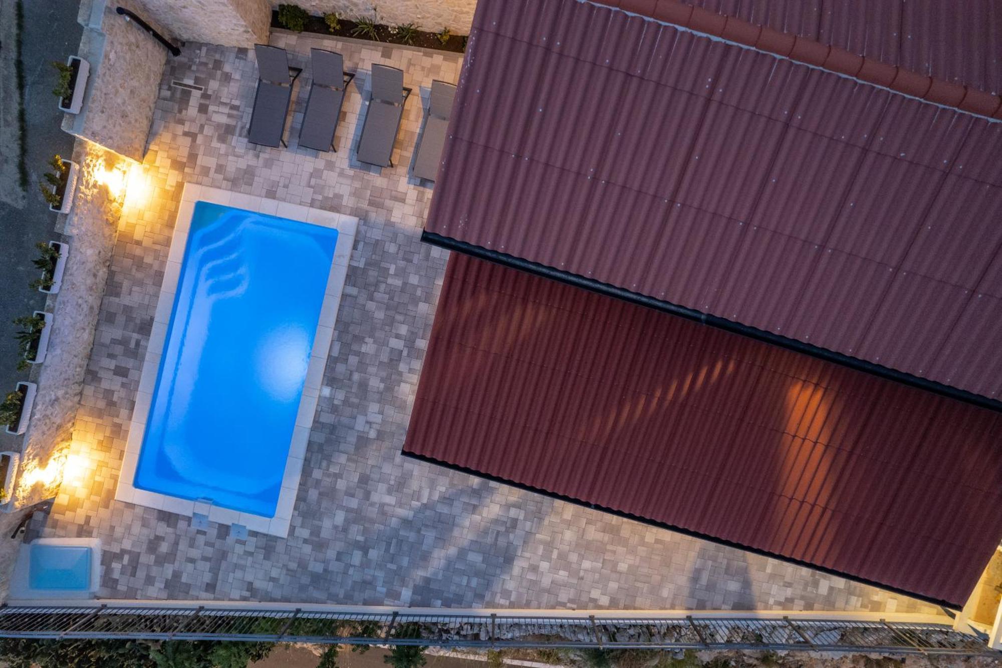 Villa Kamia With Private Heated Pool And Electric Vehicle Adapter Зубовичи Экстерьер фото