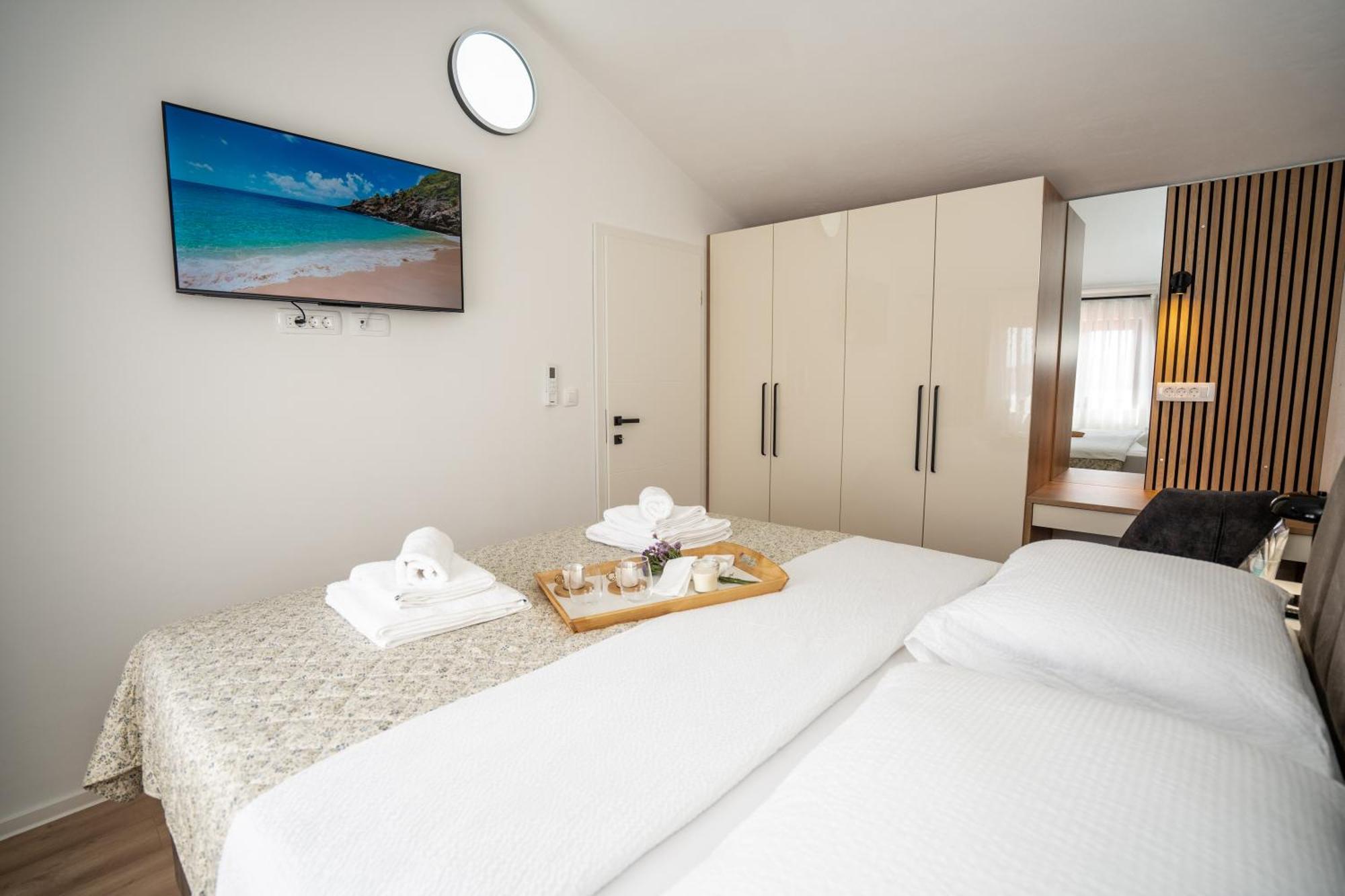 Villa Kamia With Private Heated Pool And Electric Vehicle Adapter Зубовичи Экстерьер фото